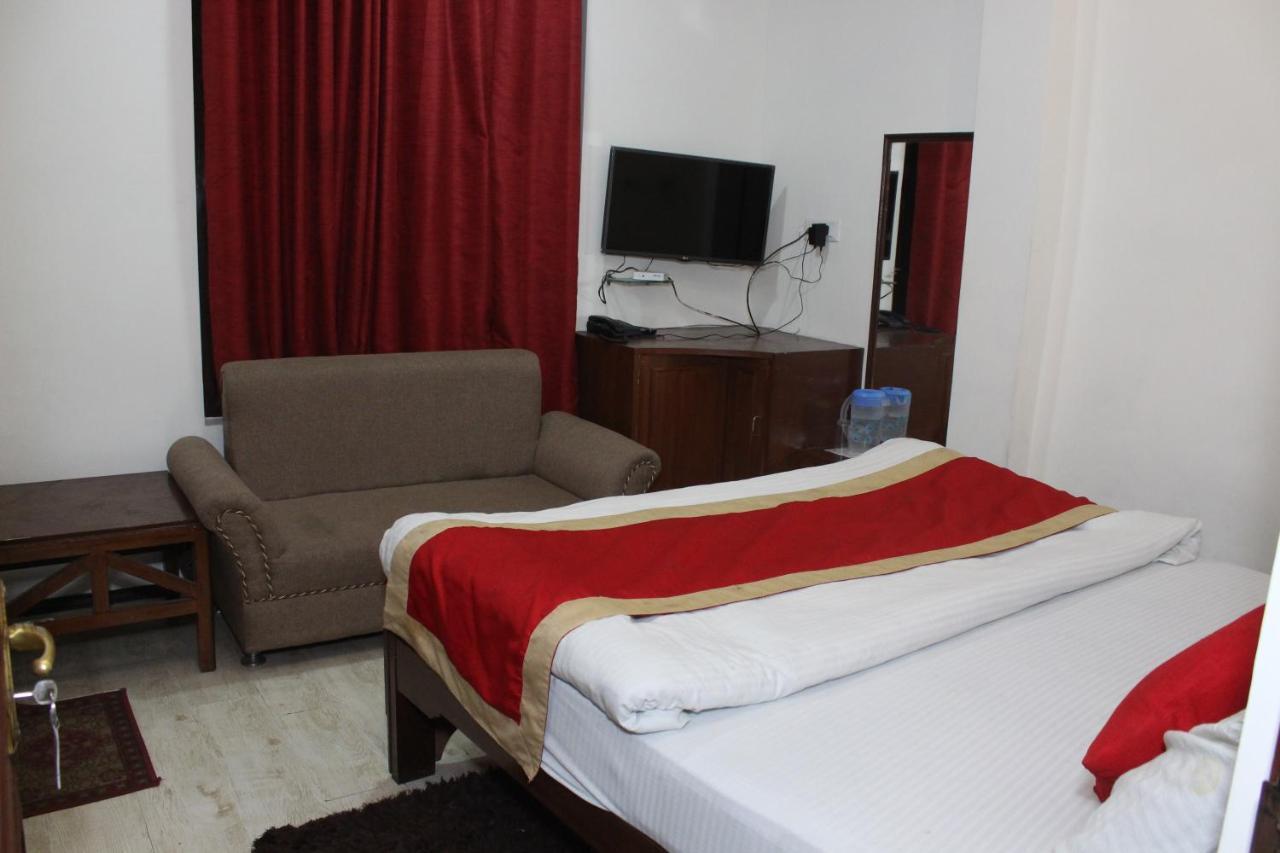 Hotel Dolls Inn Nainital Zewnętrze zdjęcie