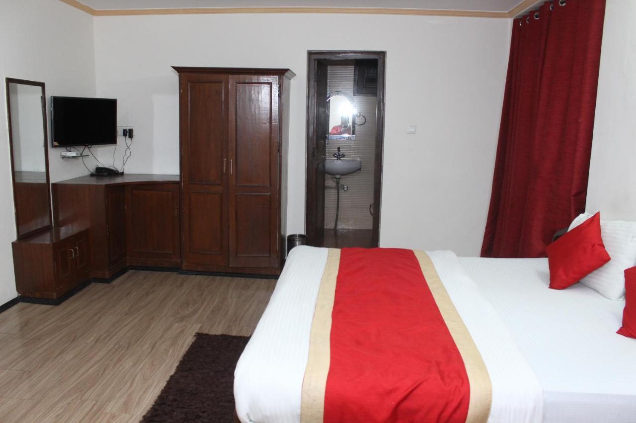 Hotel Dolls Inn Nainital Zewnętrze zdjęcie